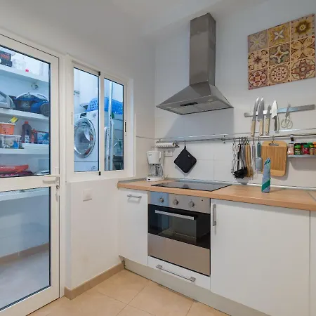 Sg Saucillo Nomads House Апартаменти