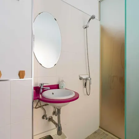 Apartment Sg Saucillo Nomads House *
